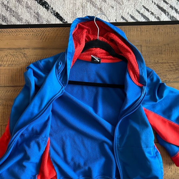 Jordan Zip Up Hoodie - Youth Size Medium - Picture 2 of 6